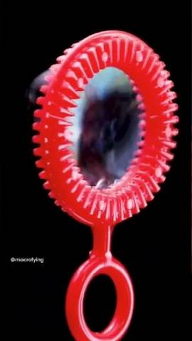 Creating Bubbles in Slow-mo смотреть онлайн