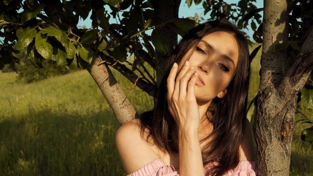 Julie Mysteria (Official Music Video)