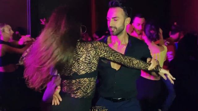 Can y Nil Bachata Social Dancing at Istanbul Dance Weekend, Grand Pera смотреть онлайн