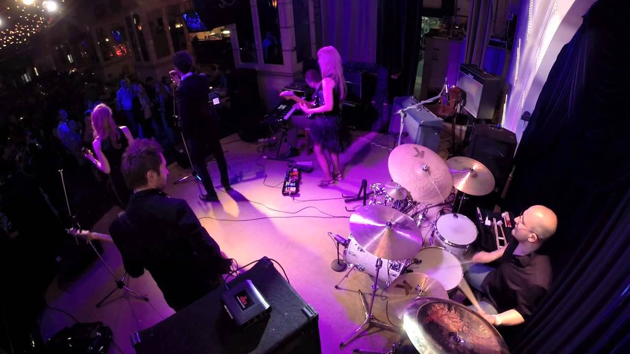 "Park Avenue" Moves Like Jagger смотреть онлайн