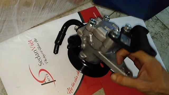 A0034664301,A0034664201 bơm trợ lực lái Mercedes e240,e280,e300 2009 chính hãng tại sedan Việt смотреть онлайн