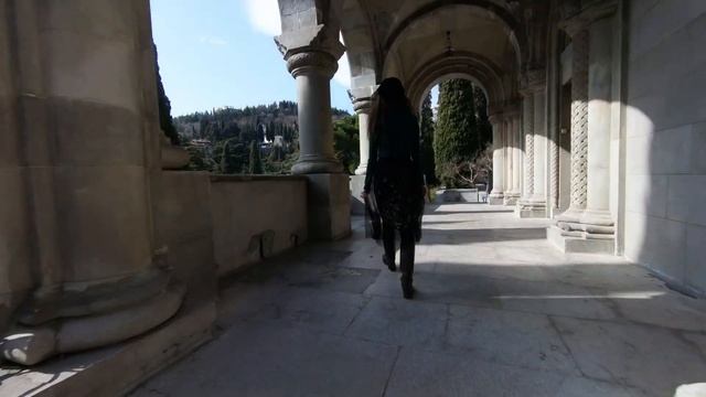 Армянская церковь Святой Рипсиме, Ялта. FPV 4k смотреть онлайн