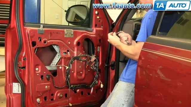 How To Replace Side Rear View Mirror 97-03 Ford Expedition смотреть онлайн