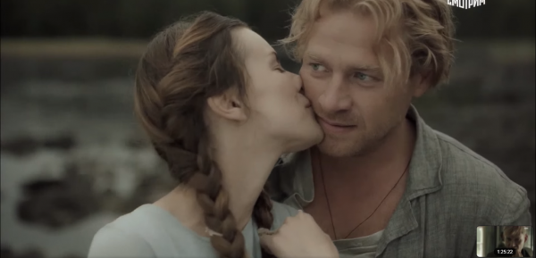 фильм "Зови меня мамой"
песня Макка Сагаипова "Я люблю тебя, слышишь"