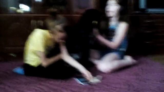 Челендж !!!! Угадай слова в наушниках!!! смотреть онлайн