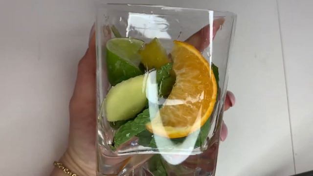 Plagedepourville 11. Готовлю брускетту с креветками + мукбанг. смотреть онлайн