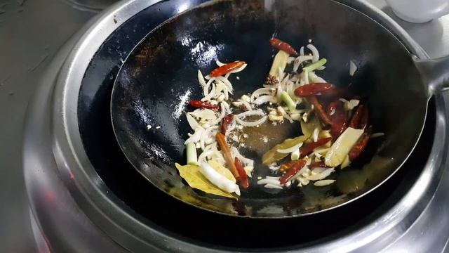 Нью роу мян(Лапша с говядиной) смотреть онлайн