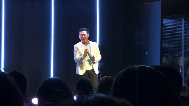 Marcelito Pomoy in Las Vegas 1.1