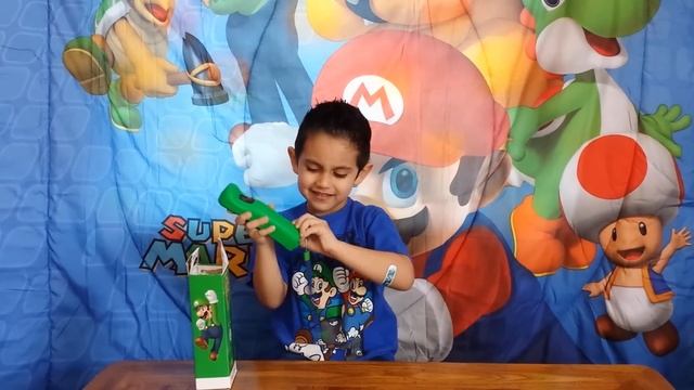 Luigi Wii Remote Plus Review - Kid Gamers смотреть онлайн