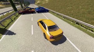 ПОЛИЦЕЙСКИЕ ПОГОНИ НА ВЫЖИВАНИЕ! КАКАЯ МАШИНА ПРОБЬЁТ ПРЕГРАДУ? Гонки, аварии. Гоша и Чичь