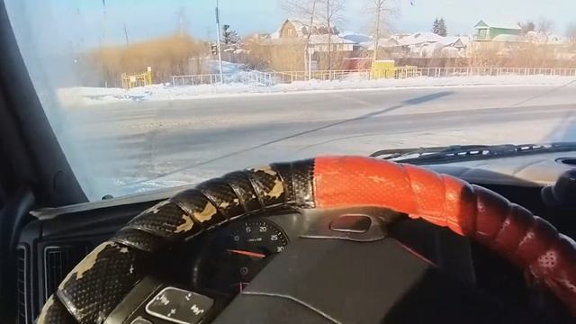 Новый год в кабине Volvo смотреть онлайн