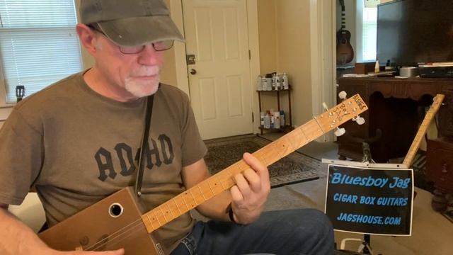 Keith Richards cigar box guitar lesson #keithrichards #4stringcbg #cigarboxguitarlesson #keef смотреть онлайн