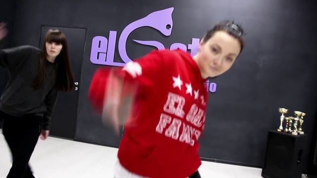 Chris Brown X Tyga – Ayo | Zheka Gun choreo | El Gato Dance Centre смотреть онлайн