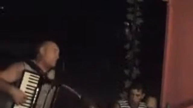 ВЕЧЕР В КАФЕ КУЦАТА ЖАБА - БОЛГАРИЯ смотреть онлайн