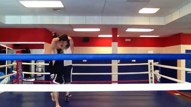 Light Sparring (Chris/Chris) [1/8] смотреть онлайн