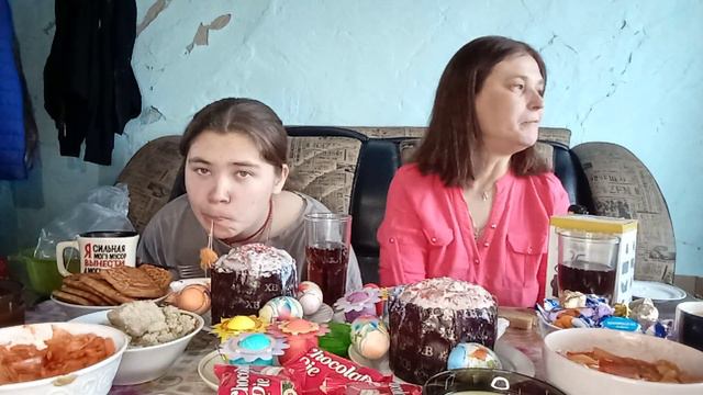 Мукбанг/ Пасхальный. смотреть онлайн