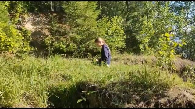 МБУ "Библиотека" Акция "О природе-на природе" Г.Снегирёв "Бабочка на снегу" Читает Меликова Арина смотреть онлайн