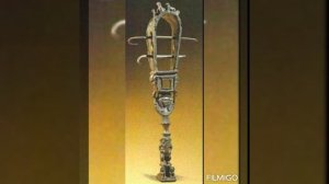 Систр (егип. sistrum — «то, что встряхивают») — ударный музыкальный инструмент