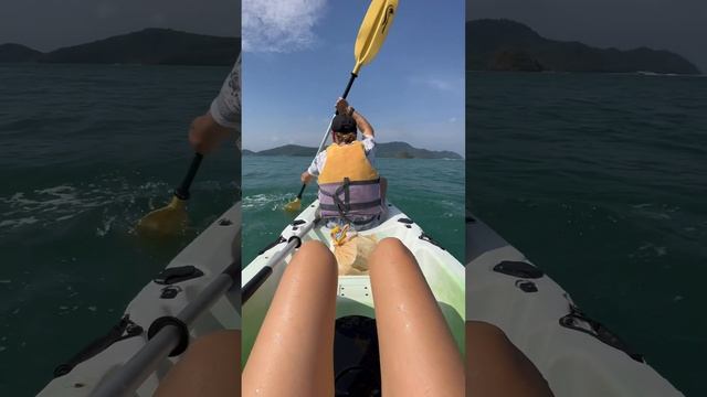 Ловим волны на пути к маленькому необитаемому островку, чтобы собрать мусор там смотреть онлайн