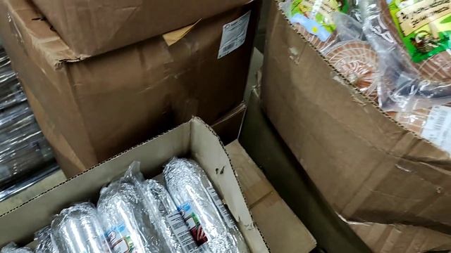 Магазин низких цен?СВЕТОФОР?Обзор бюджетных товаров и продуктов.Консервы,колбасы,фрукты,овощи