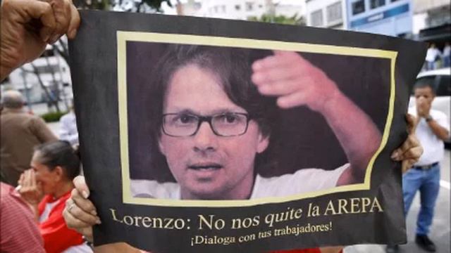 Socialists accuse Venezuela businessman, economist of 'treason' смотреть онлайн