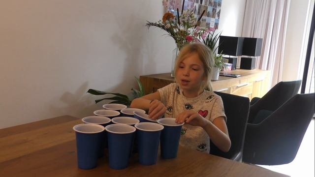 Food Pong Challenge - Do & Benji смотреть онлайн