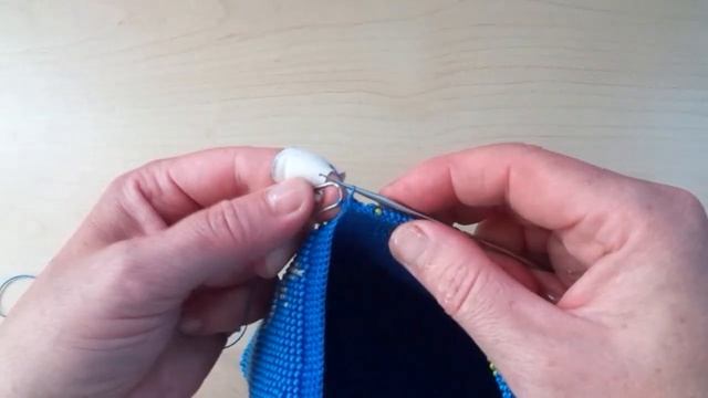 Косметичка - сундучок из бисера. смотреть онлайн