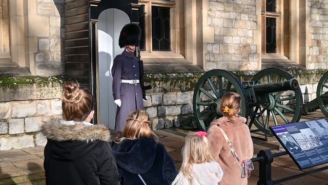 Discover: The Tower of London (for Kids!) смотреть онлайн