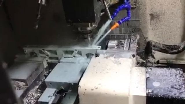 Custom CNC Machining and Milling Services смотреть онлайн