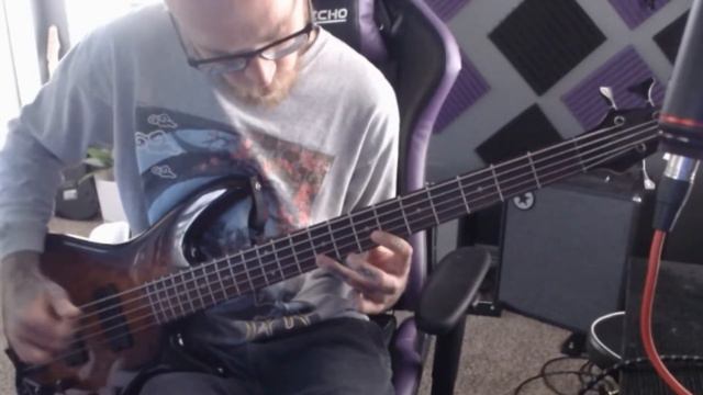 Harmonic Minor Scale / 5 String Bass Guitar смотреть онлайн