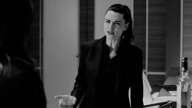 Единица - вздор, единица - ноль. Маяковский смотреть онлайн