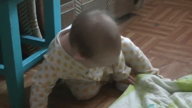 Откуда шишки на лбу у ребенка? смотреть онлайн