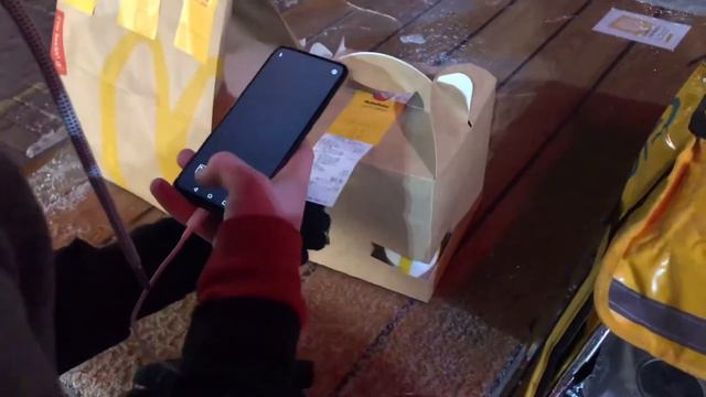 Сколько можно заработать подростку на Glovo в 2020?Мой первый день на Glovo🆘🆘🆘 смотреть онлайн