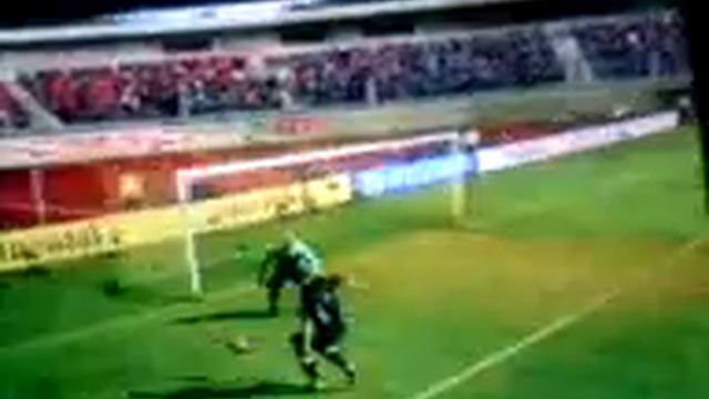 UEFA EURO 2008 - Goalkeeper Glitch смотреть онлайн