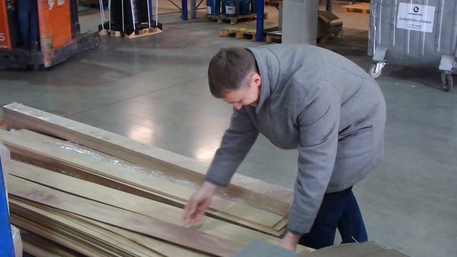 Aurimas Puskunigis renkasi medieną naujos armonikos balsų rezonatoriams смотреть онлайн