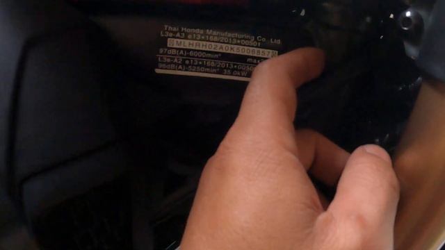 Quad Lock USB charger installation on Honda CB650R