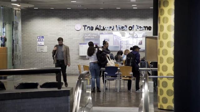 CCNY M.A. in Art History Student Angelica Rivera смотреть онлайн