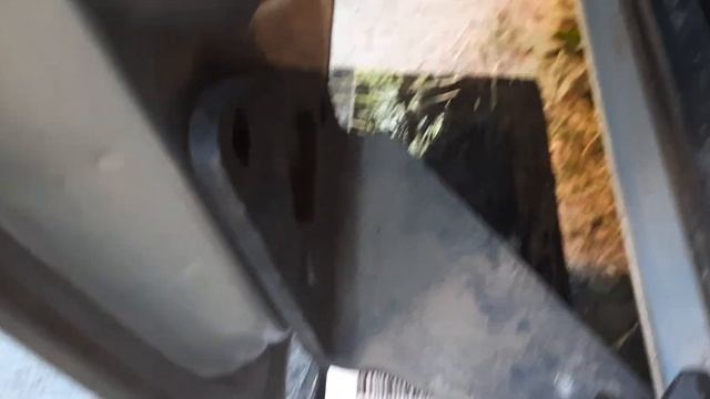Заміна нижнього ролика бокової двері (оригінал) Трафік, Віваро, Прімастар. смотреть онлайн