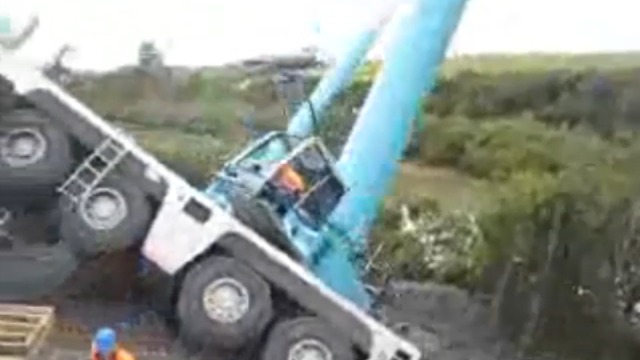 Жесткое крушение крана смотреть онлайн
