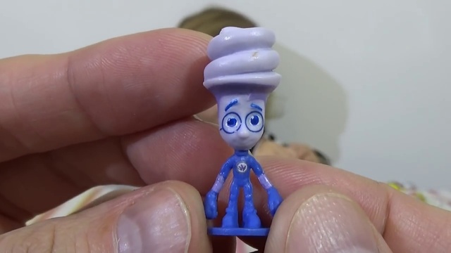 Фиксики Чупа Чупс шары с сюрприз открываем игрушки Fixiki Chupa Chups Surprise B