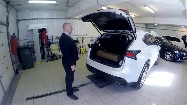 Lexus NX: электропривод пятой двери смотреть онлайн