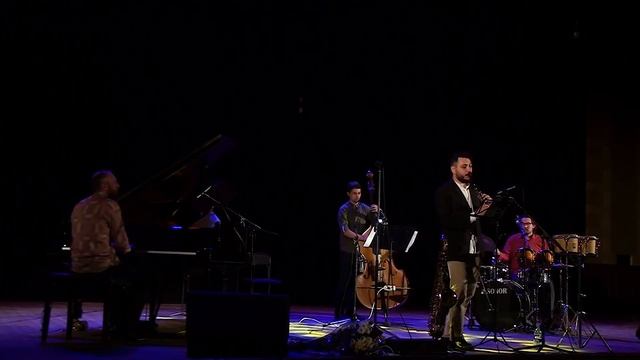 Brazilian Choro - Teclas Pretas (Paschoal de Barros) Performed by Mihail Ksida - clarinet смотреть онлайн