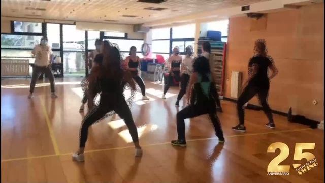 REGGAETON & URBANO con IBANNE en ESCUELA DE BAILE SWING DONOSTIA- SAN SEBASTIAN | Ladies Style смотреть онлайн