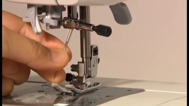 Замена игл в HZL F600 смотреть онлайн