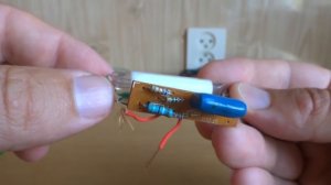 ? ПАРОДОКСАЛЬНО УДИВИТЕЛЬНАЯ СХЕМА ? Питания Газоразрядной лампочки