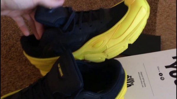 Обзор Adidas Raf Simons Ozweego FW18. Бесполезный хайп или годное решение?