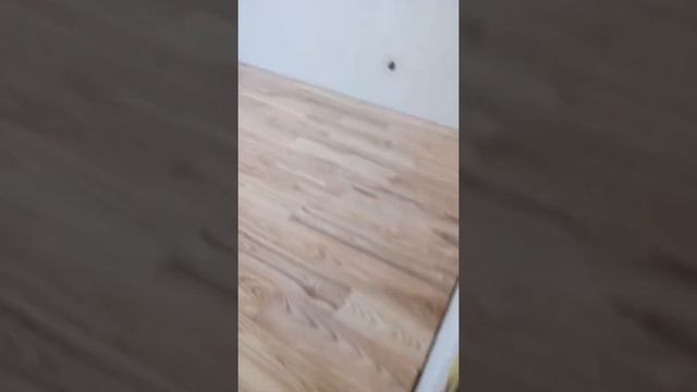доска ясеня масив после шлифовки и покрытие лаком, на водной основе двухкомпонентный RIKOLL-2k смотреть онлайн