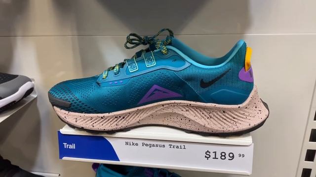 Nike Pegasus Trail 3 (Mystic Teal/University Gold/Wild Berry/Dark Smoke Grey) смотреть онлайн
