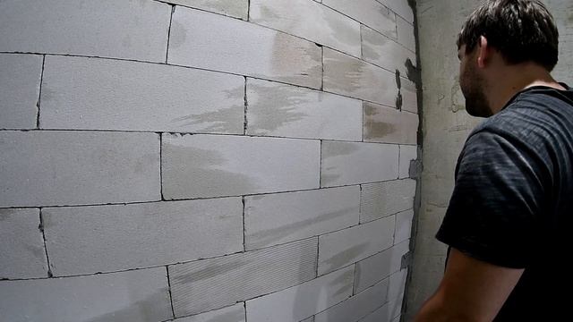Грунтование газоблока обычной грунтовкой перед штукатуркой. смотреть онлайн