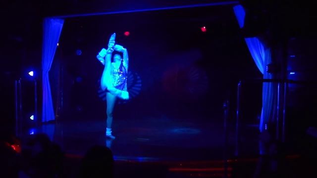 Новогодний танец от Остроуховой Ольги. смотреть онлайн